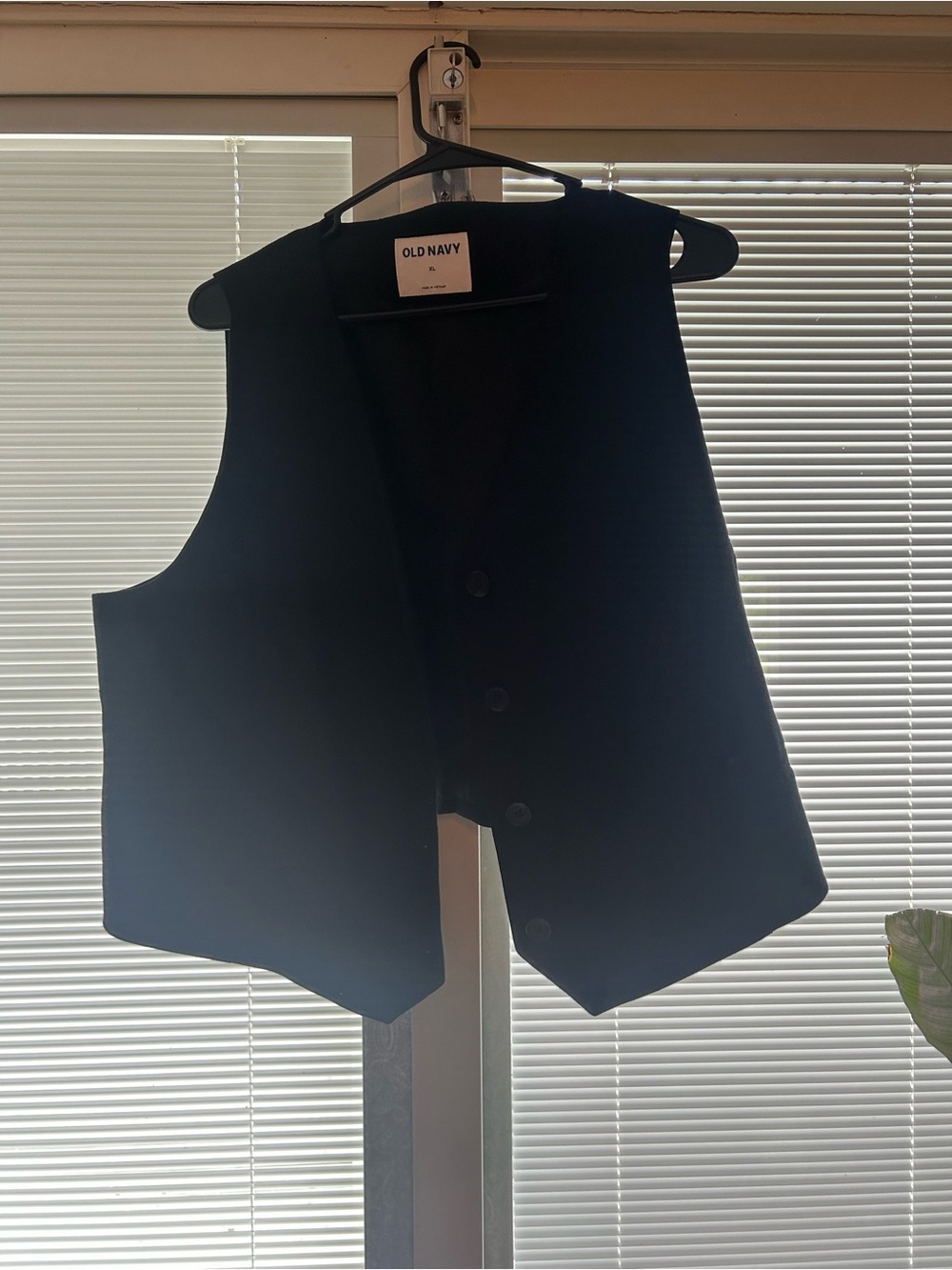 Old Navy Black Sleeveless Button Vest